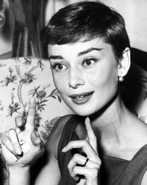 Audrey Hepburn Pixie -tyylit