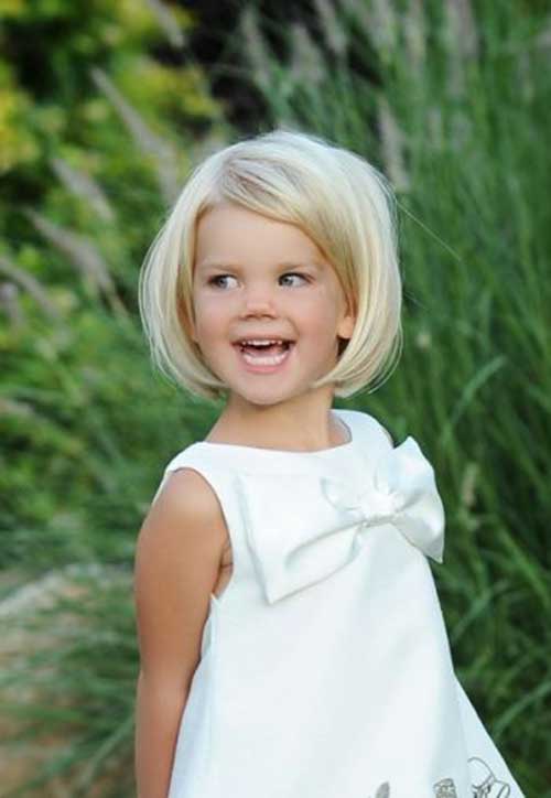 Küçük Kız Sevimli Kısa Saç Modelleri