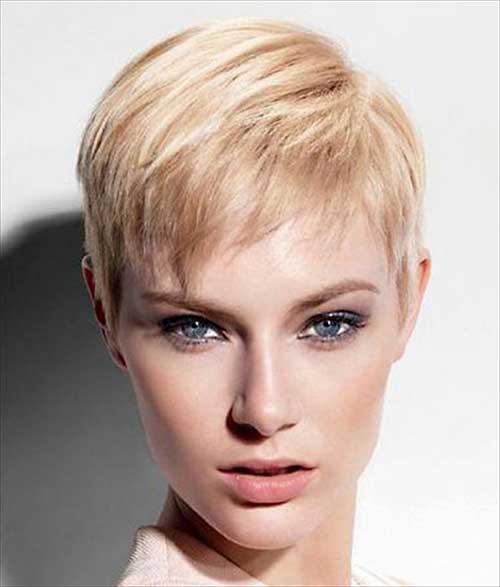 Søte blonde korte frisyrer for tynt hår