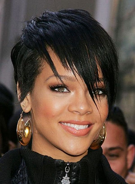 Rihanna Kısa Saç, Kısa Patlama Dalgalı Taylor