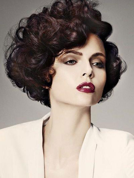 30 En İyi Kısa Kıvırcık Saç Modelleri 2014