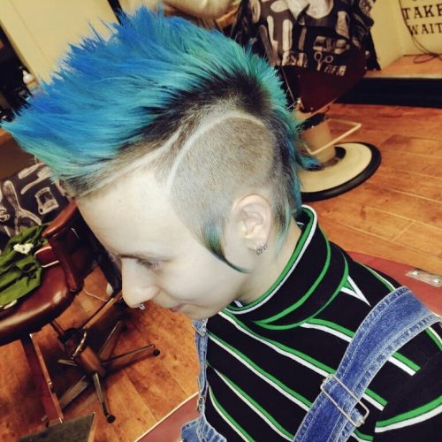 Obrázek punkového modrého mohawka ze 70. let