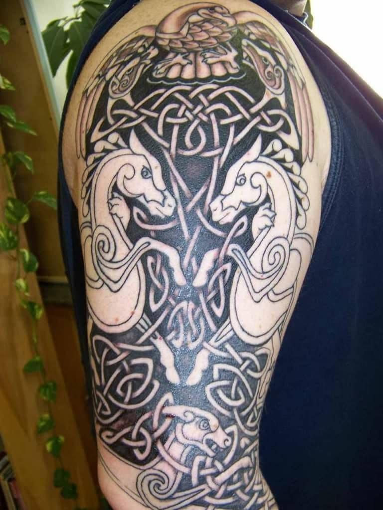 125 keltských tetovacích nápadů, jak z vás vytáhnout válečníka