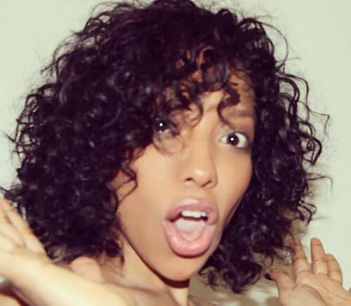 Drop Curl Hair Weave s boční částí