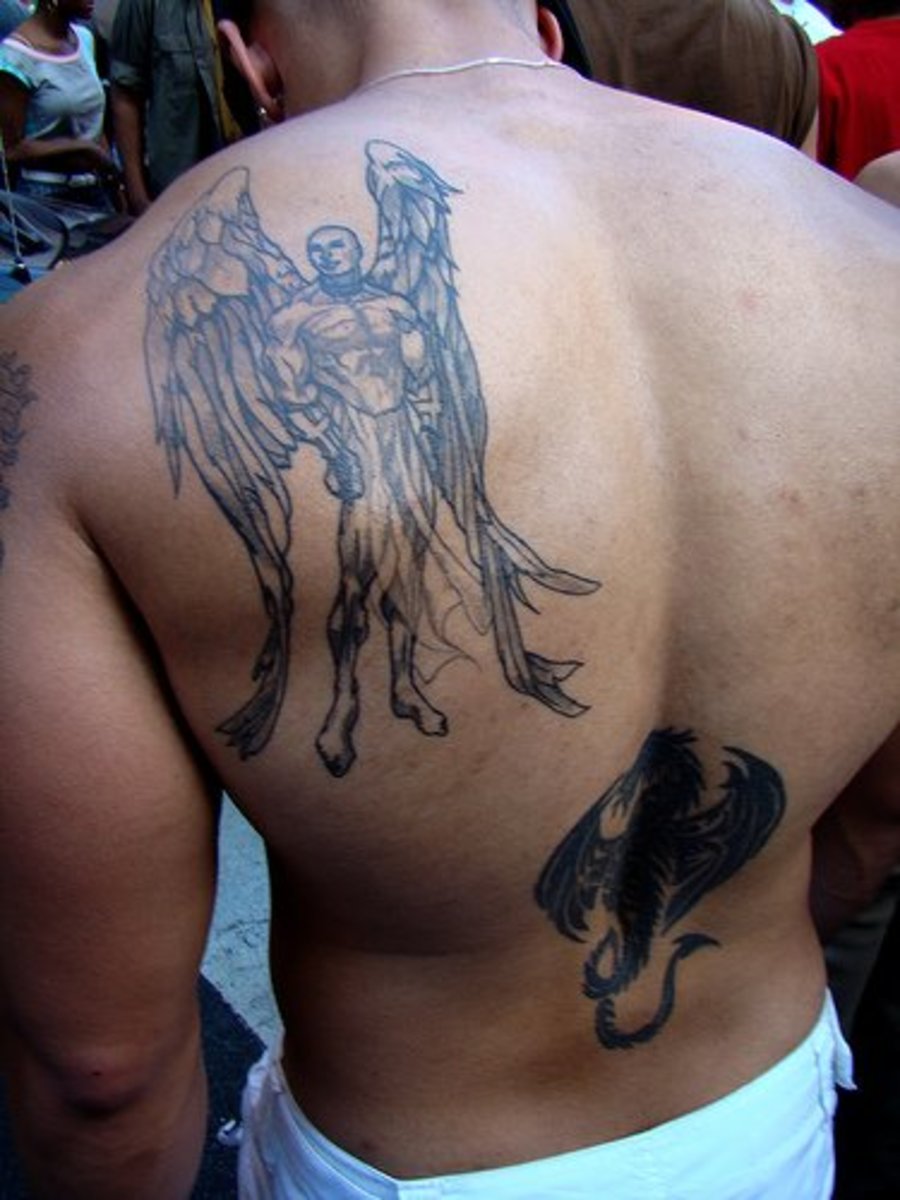 Angel skulder tatovering