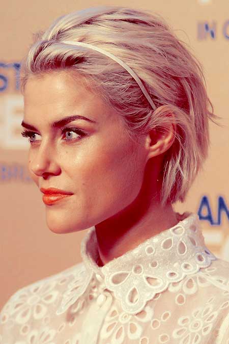 Rachael Taylor kort frisyre