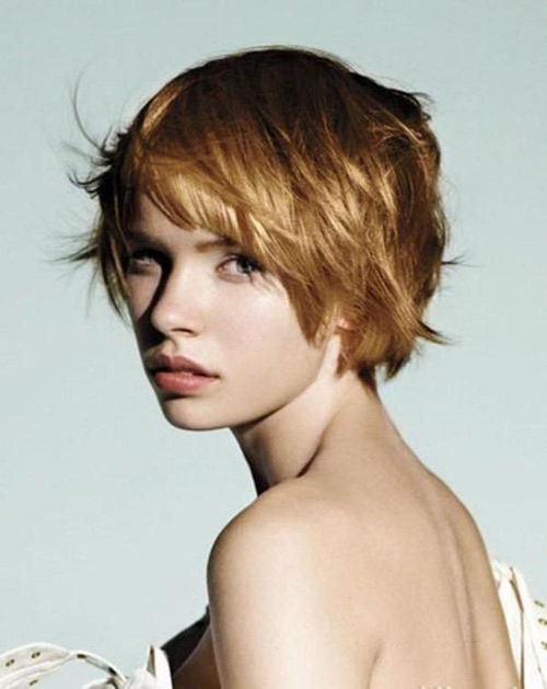 Lyhyt Choppy Bob Haircut 2012