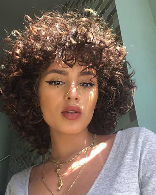 Aranyos rövid göndör afro frizurák-12