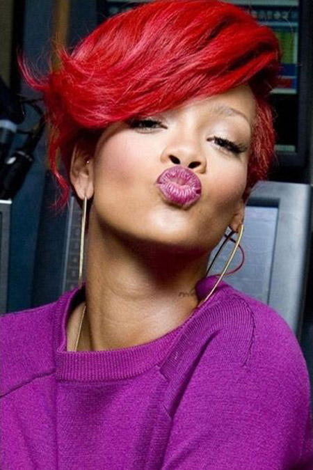 Rihanna'nın Harika Kırmızı Peri Saç Modeli
