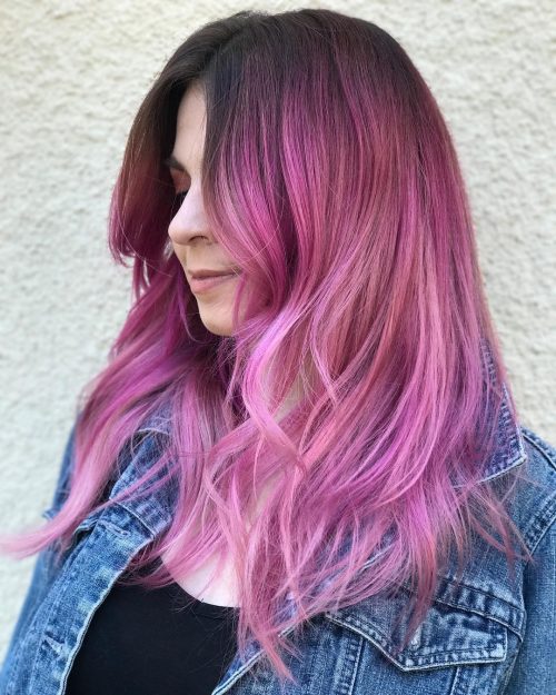 Pastelově růžová ombré barva vlasů