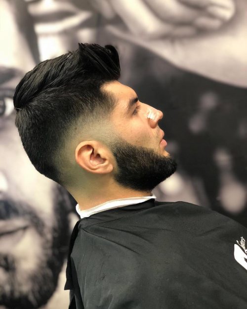 Top Fade egyenes hajjal