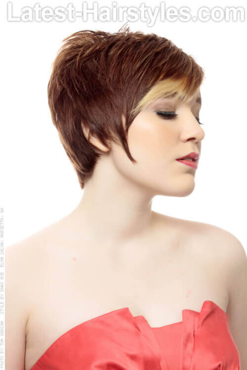 Dual Tone Hairdo med lange sidestykker Visning 2