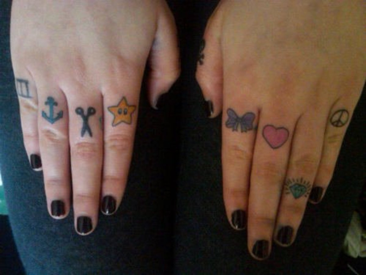 Aranyos, lányos, ujj tetoválás