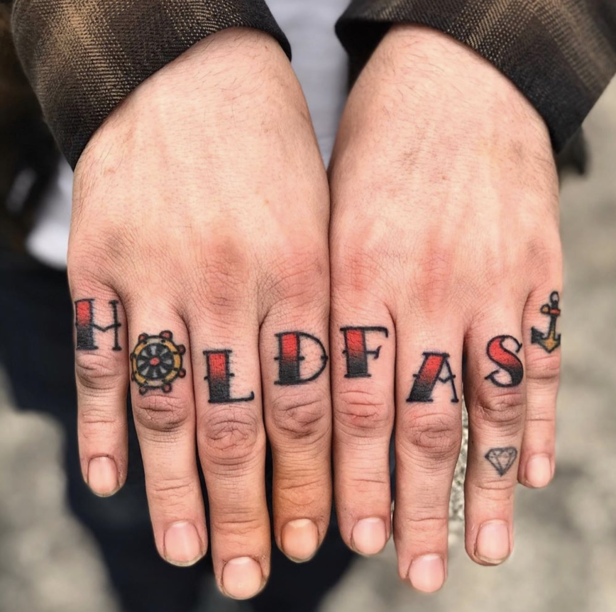 Word knuckle tatuoinnit käyttäjältä @badlittleyou Philadelphiassa, PA