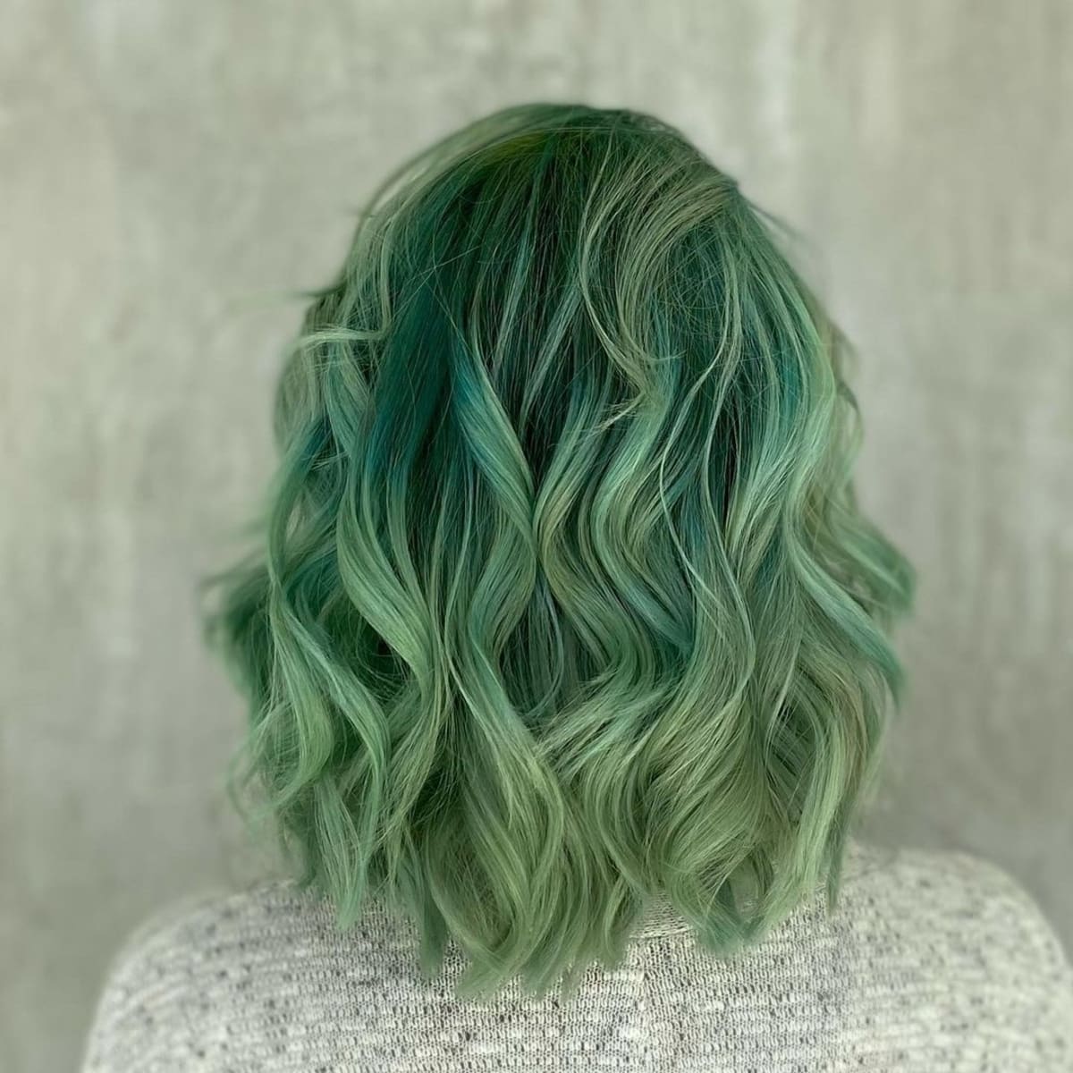 Zelená polotrvalá barva vlasů