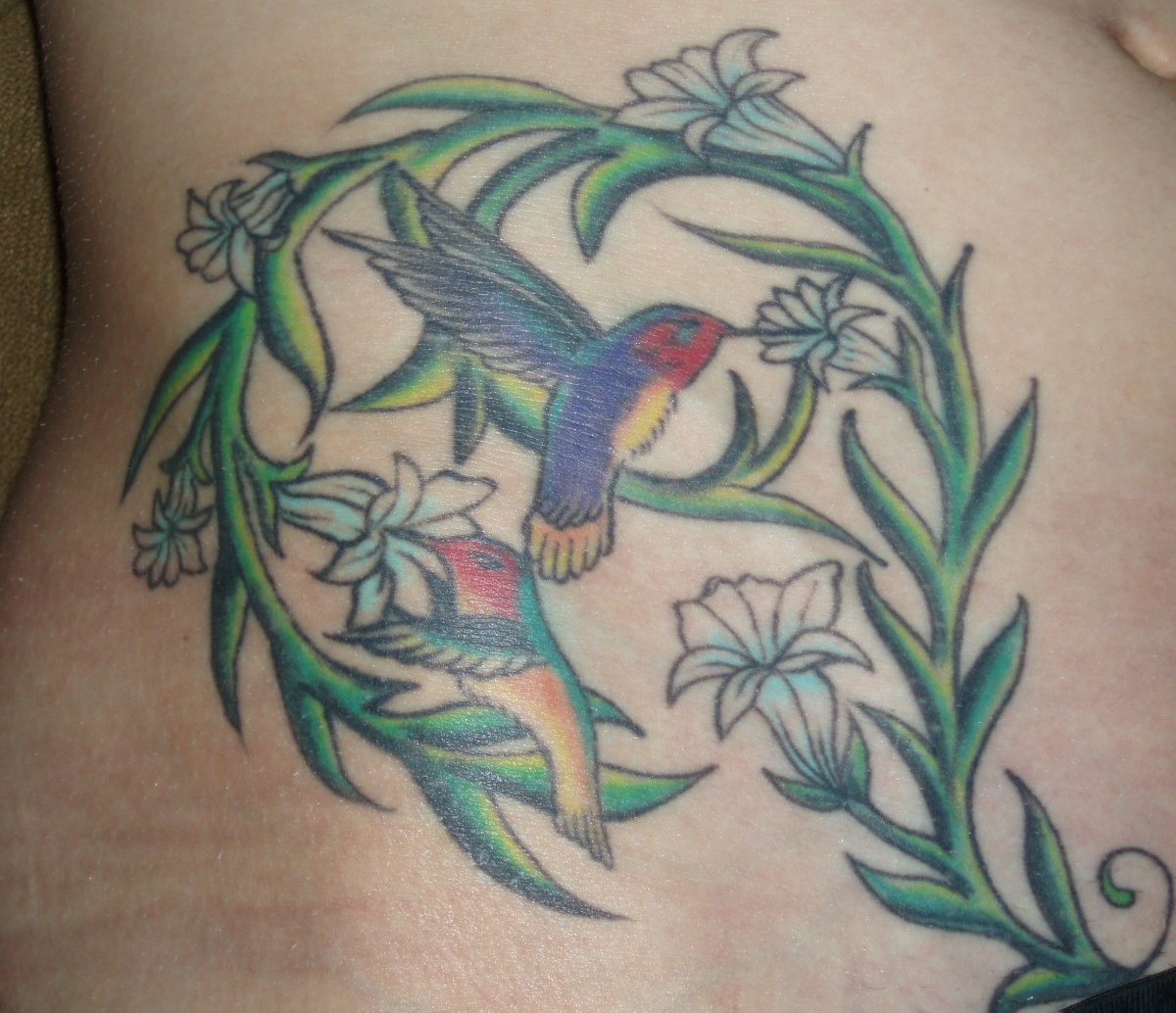 kolibri-tetoválás-történelem-és-jelentések-kolibri-szimbolika