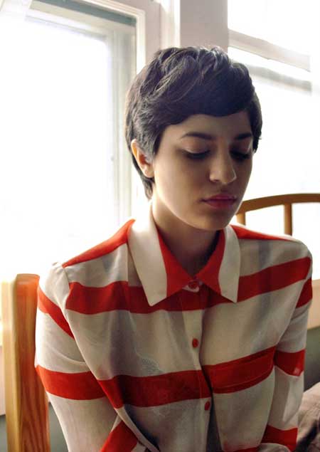 Viileä aaltoileva Pixie Cut