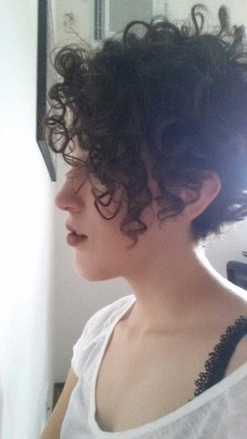 Curly Pixie Cuts-17