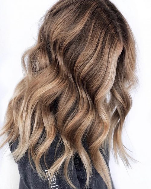 Světlá blond a čokoládově hnědá Balayage