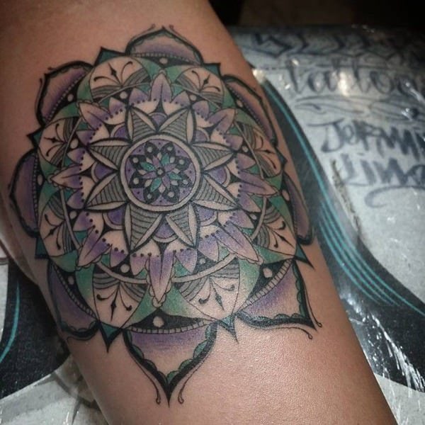 mandala-dövmeler