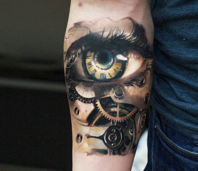 mechanikus szem alkar tetoválás