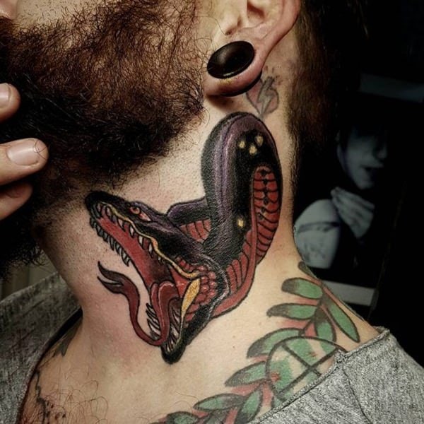 design tetování na krk