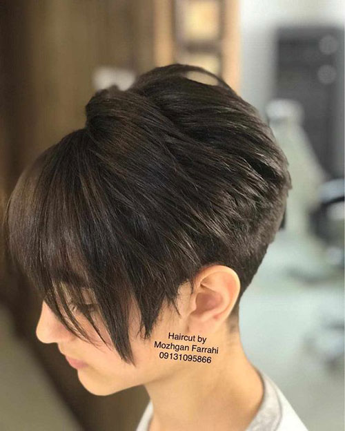 Krátké účesy Pixie Bob pro ženy s hustými vlasy-9