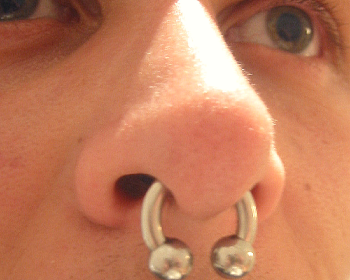 Septum piercing med stor måler: Hvor stor er for stor, for deg?