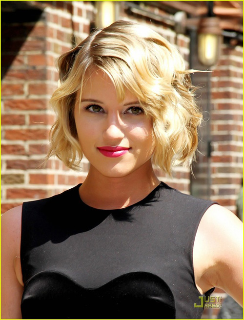 2012'de Dianna Agron kısa bob saç modelleri