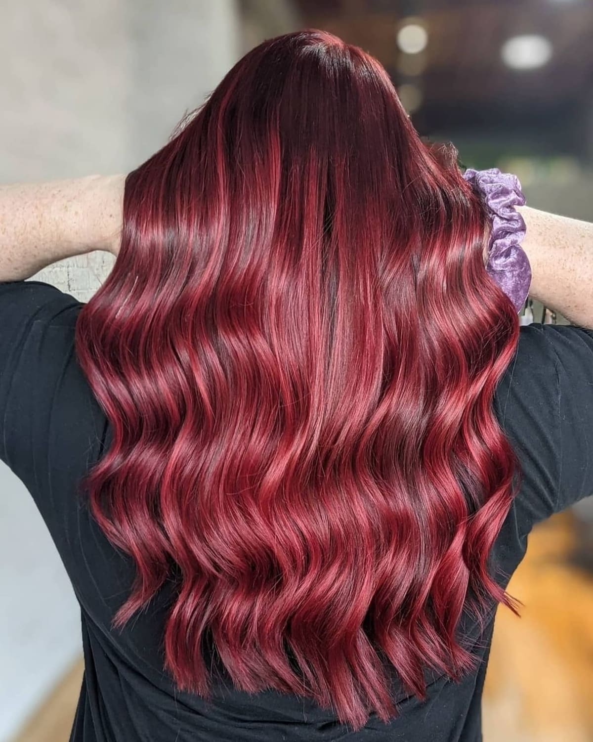 Červená sametová barva vlasů