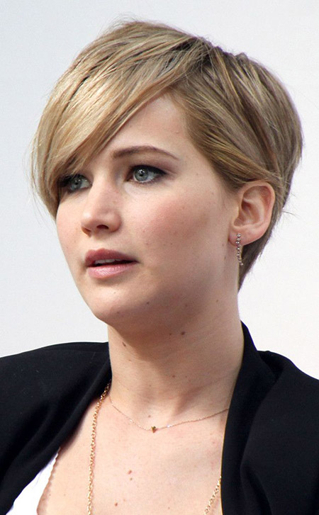 Jennifer Lawrence's Cool and Charming Pixie Cut