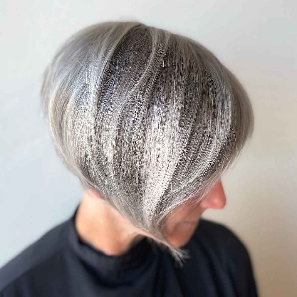 gümüş küllü gri saç rengi