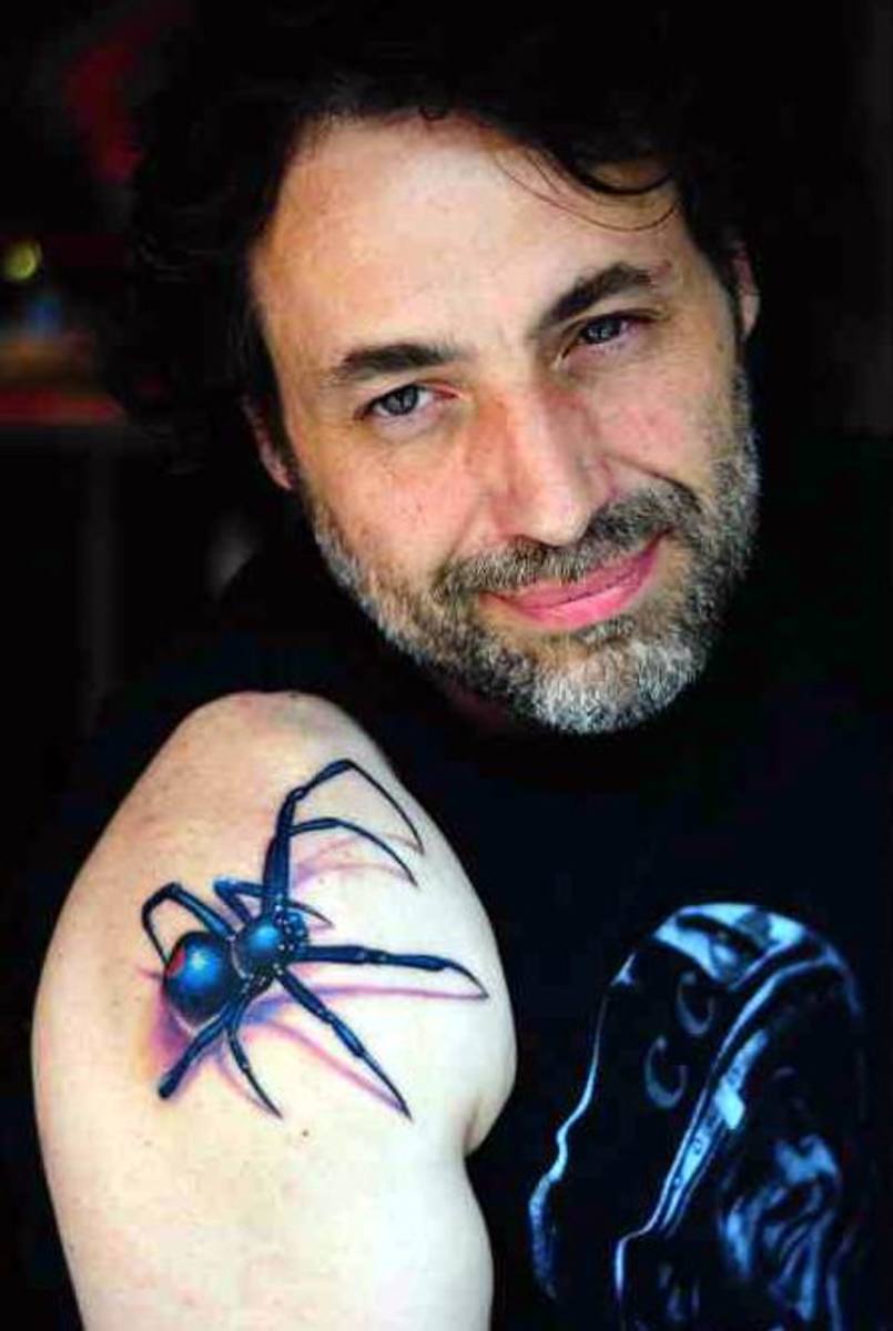 Velmi cool 3D Spider Tattoo na rameni