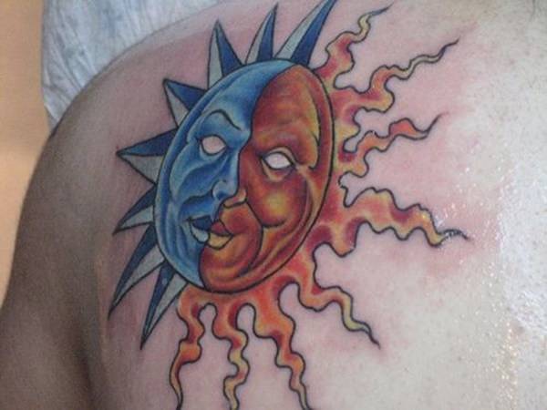 nap-hold-tetoválások