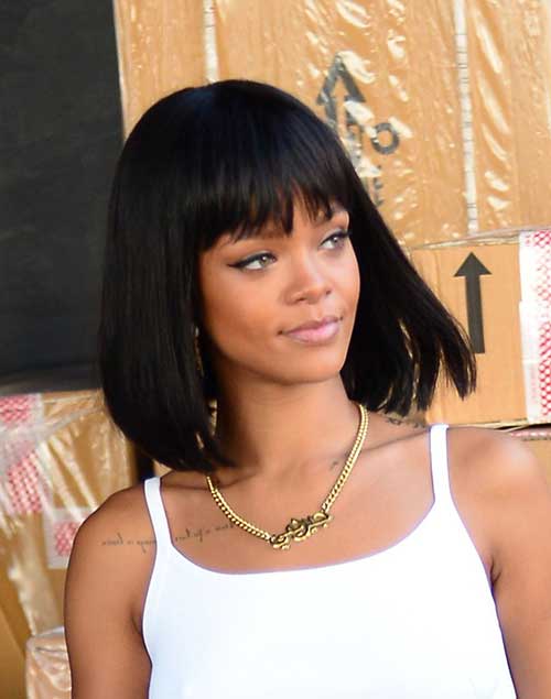 Rihanna Krátké rovné účesy 2014 2015