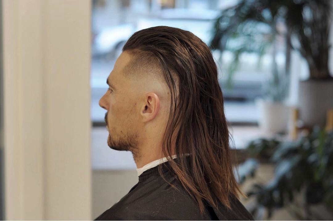 Hosszú hajvágás férfiaknak