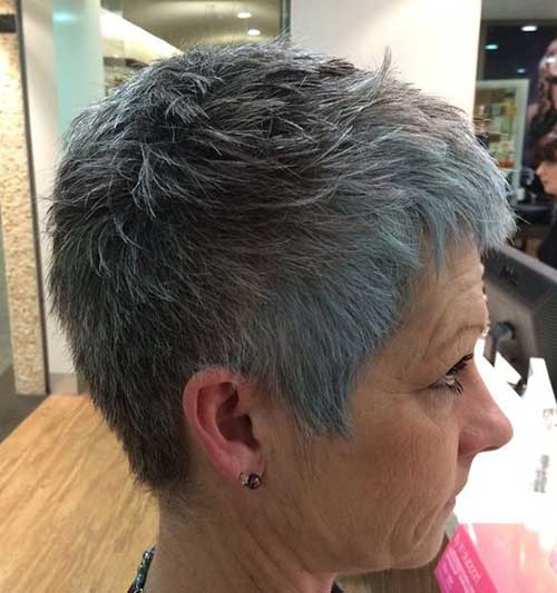 Yaşlı Kadınlar İçin Kısa Saç Kesimleri