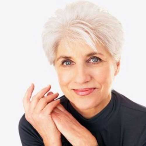 Korte hårklipp for kvinner over 50-11 år