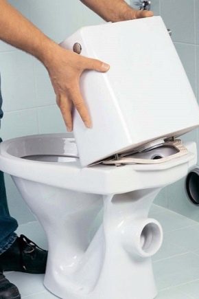 Choisir des joints entre le réservoir et les toilettes